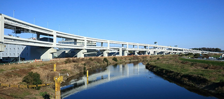 神奈川7号横浜北線　鶴見川付近