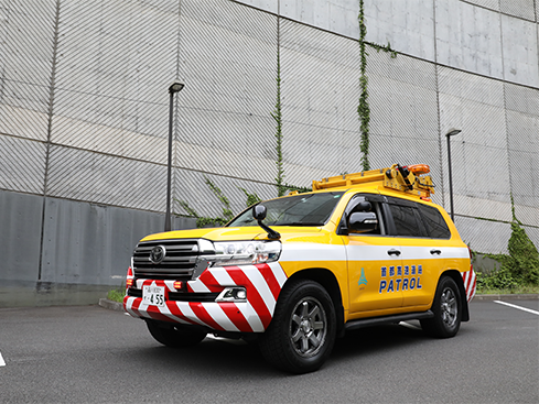 働く車01　黄パト