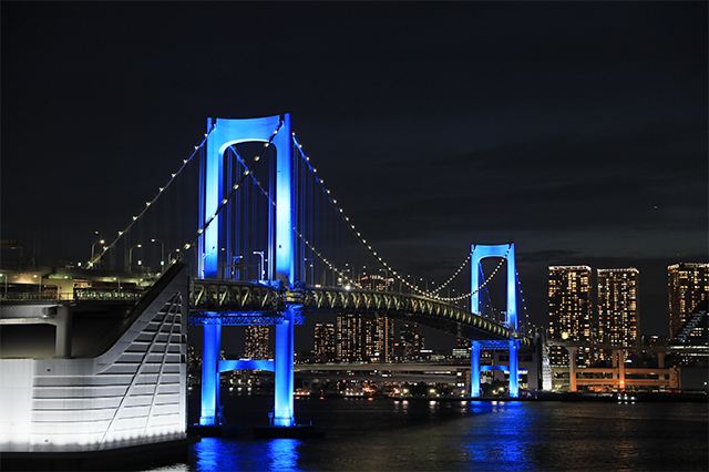 世界糖尿病デーに合わせて、レインボーブリッジをブルーライトアップします