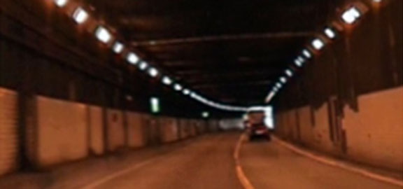 Image of the Akasaka Tunnel before improvements