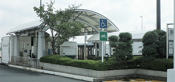Image of the tatsumi No.2 Parking Area before improvements
