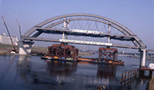 Image of Erection of the superstructure