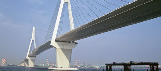Tsurumi Tsubasa Bridge เปิดให้บริการ
